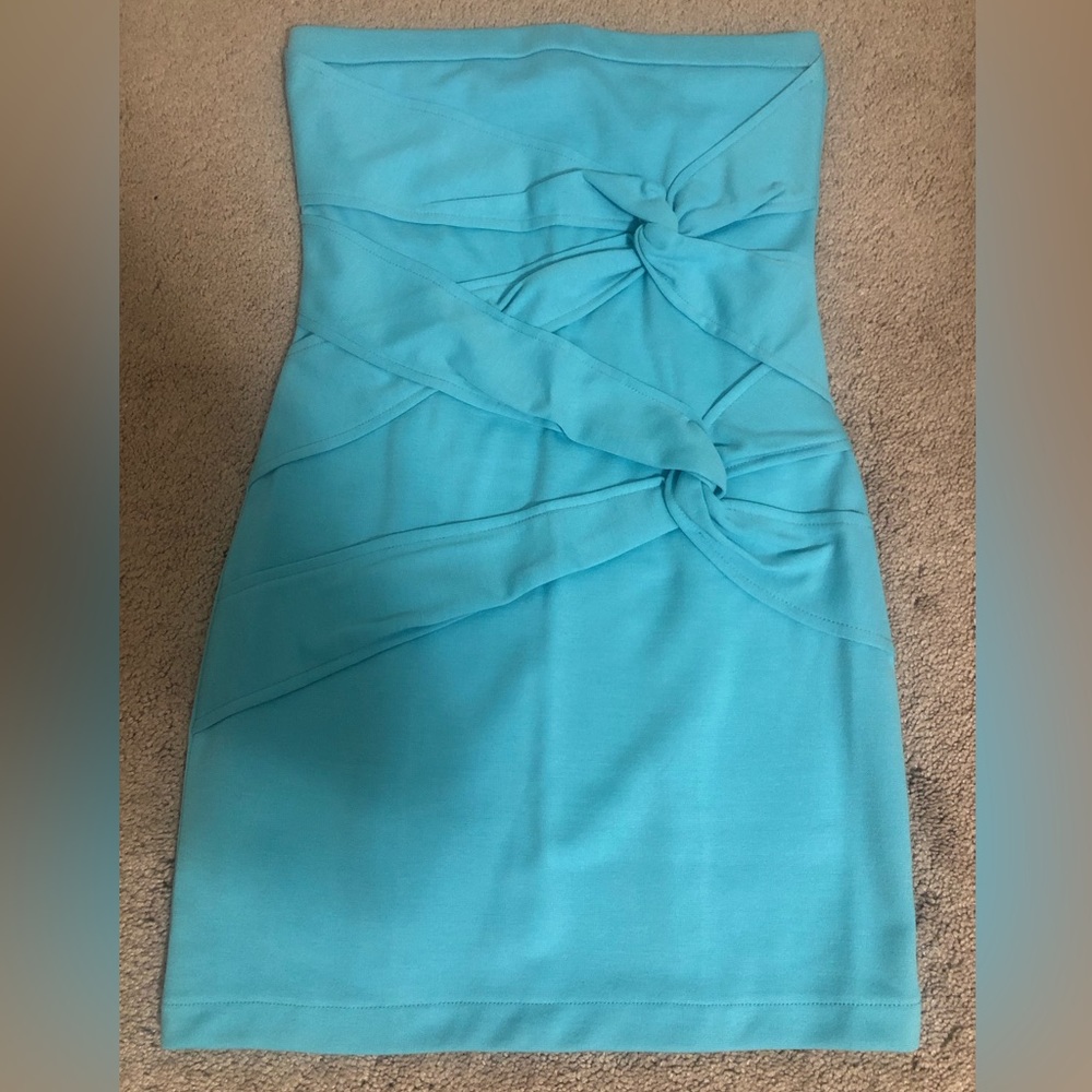 Body-con dress size medium.